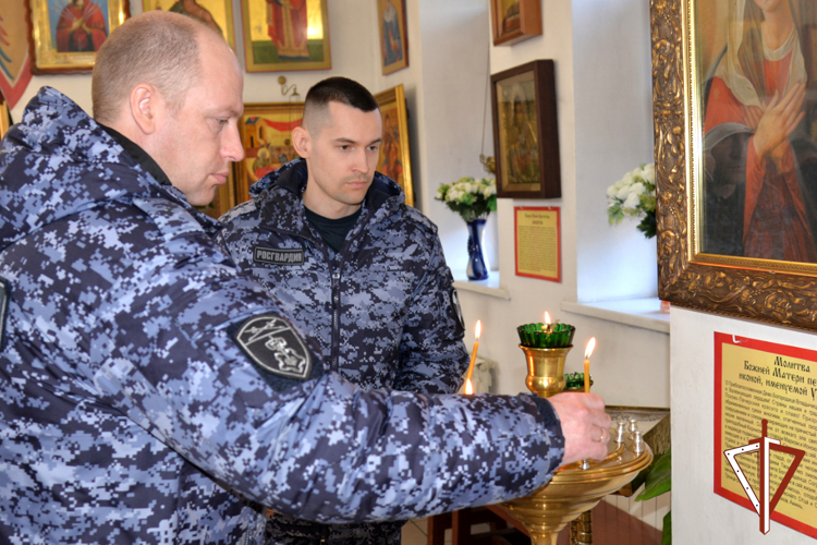 В курганском храме состоялось богослужение, посвященное Дню войск национальной гвардии