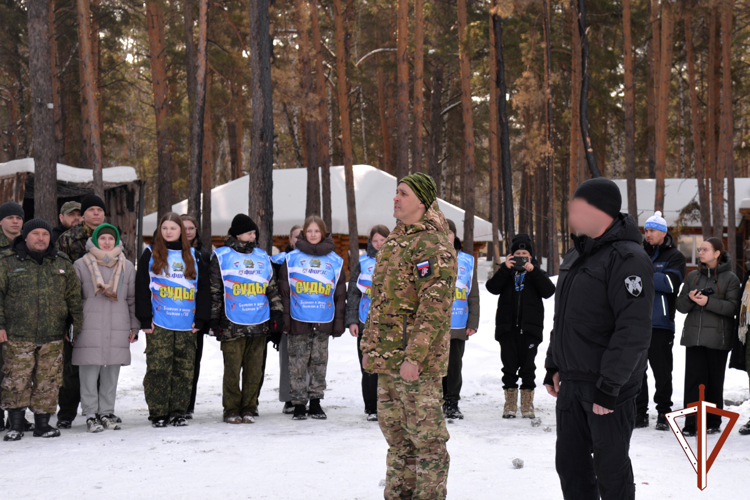 Военно-спортивные соревнования среди кадет посвятили подвигу офицеров курганского СОБР (видео)