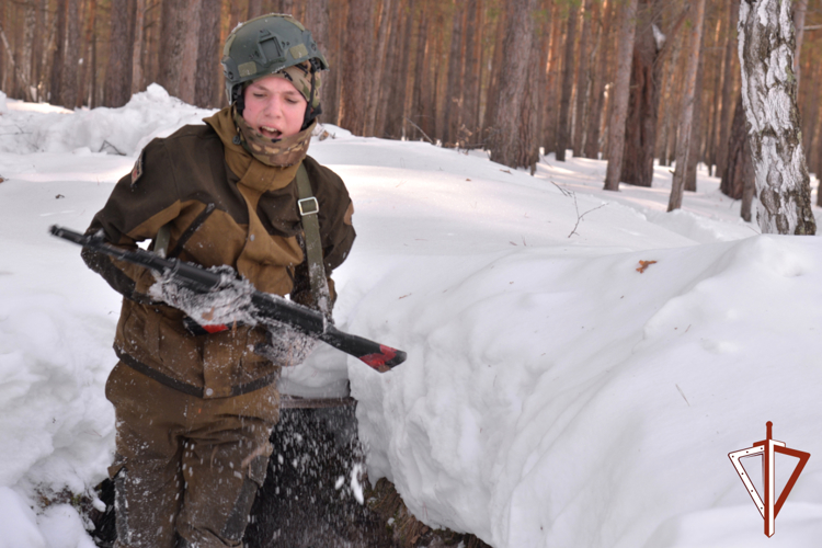 Военно-спортивные соревнования среди кадет посвятили подвигу офицеров курганского СОБР (видео)
