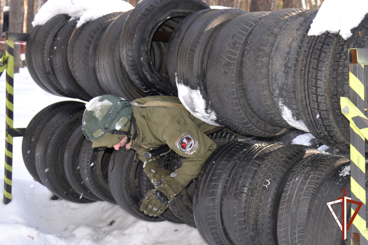 Военно-спортивные соревнования среди кадет посвятили подвигу офицеров курганского СОБР (видео)