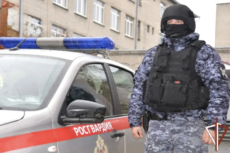 Правопорядок на Радоницу обеспечили сотрудники Росгвардии в Зауралье 