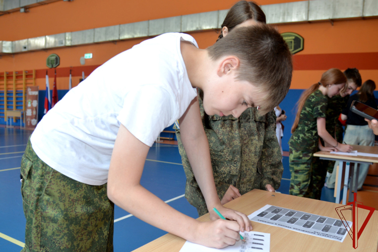 Росгвардия помогла организовать военно-спортивную игру для юнармейцев и кадетов Курганской области