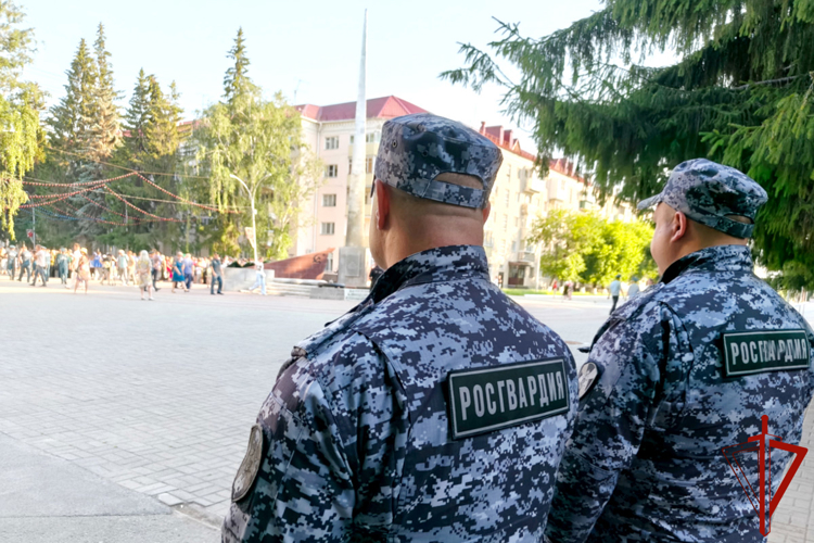 Росгвардейцы обеспечили правопорядок на памятных, культурных и спортивных мероприятиях в Зауралье