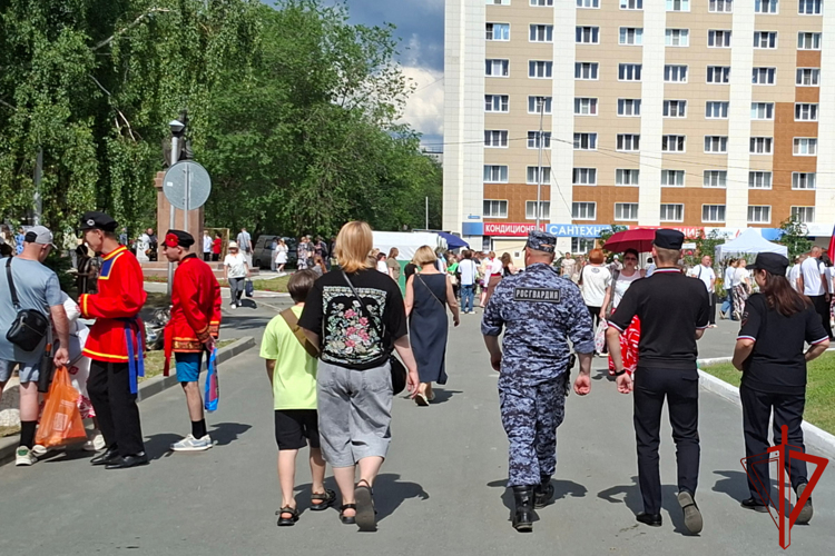 При участии Росгвардии в Зауралье обеспечена безопасность празднования Дня России