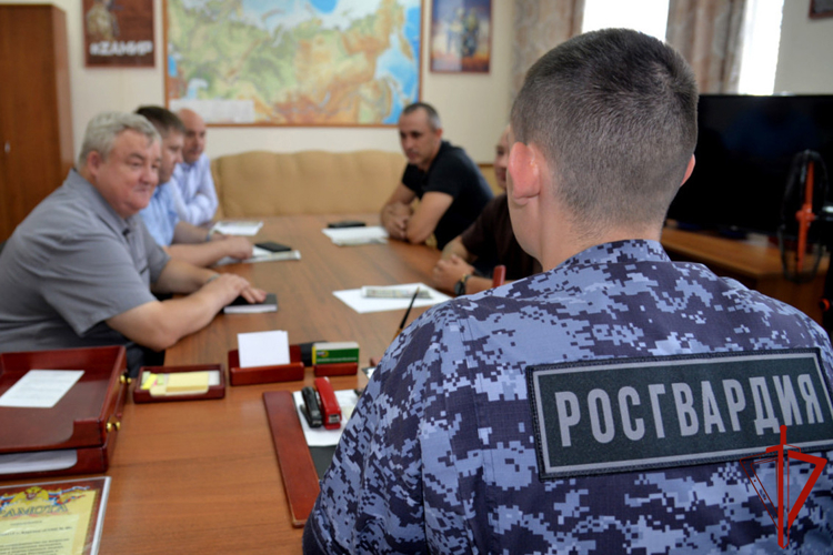 Сотрудничество Росгвардии и образовательных организаций обсудили в ходе круглого стола в Кургане