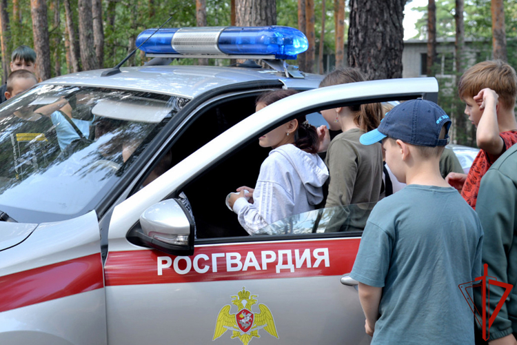 Более трехсот зауральских ребят стали участниками акции «Каникулы с Росгвардией»