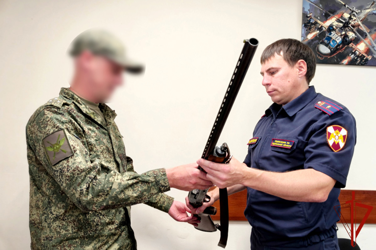 Росгвардия передала бойцам СВО новую партию оружия от зауральцев (видео)