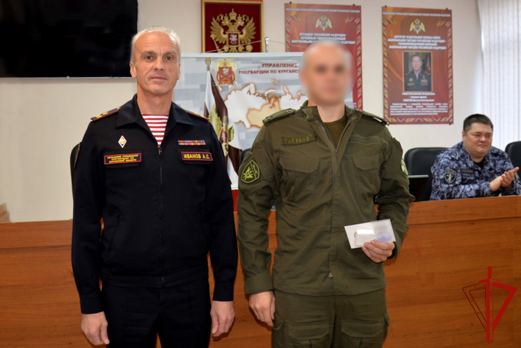 Сотрудники СОБР Росгвардии в Зауралье отметили свой профессиональный праздник (видео)