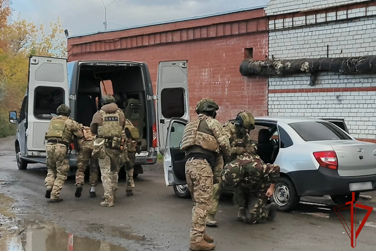 Сотрудники СОБР Росгвардии в Зауралье отметили свой профессиональный праздник (видео)